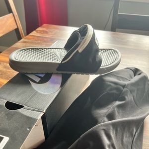 Nike Fanny Pack Slides Brand New Never Worn